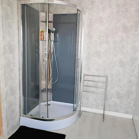 Arveil Guest house *